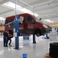 Подъемник двухстоечный г/п 2.6т электрогидр-й с верхней синхр-й NUSSBAUM  POWER LIFT HL 2.60 SST DG